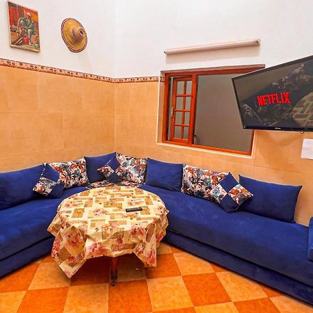 Dar Haut De Gamme Et A Un Prix Imaginaire Hostcom For Families Only Ucda Dış mekan fotoğraf