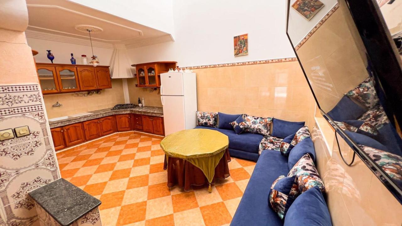 Dar Haut De Gamme Et A Un Prix Imaginaire Hostcom For Families Only Ucda Dış mekan fotoğraf