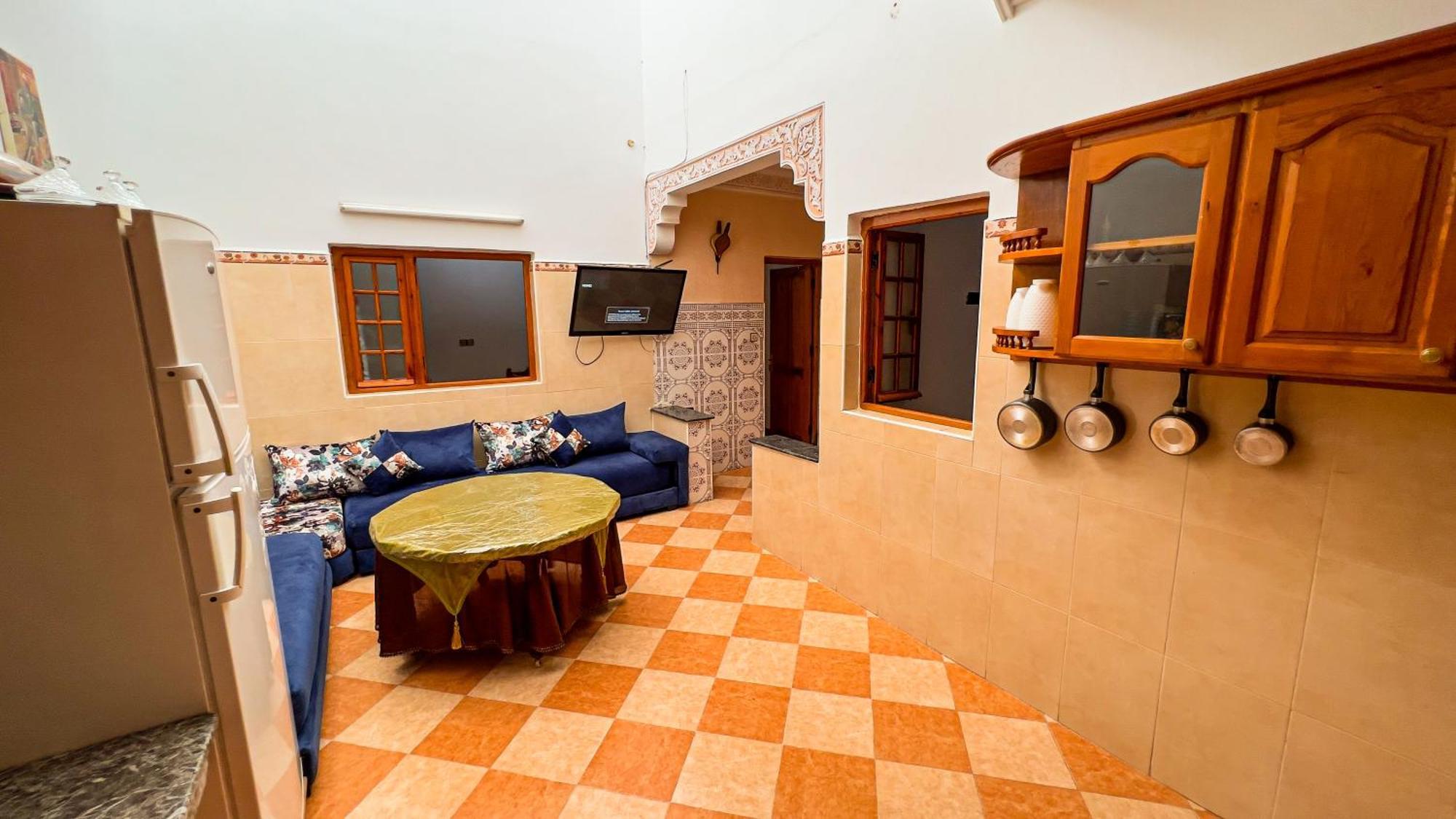 Dar Haut De Gamme Et A Un Prix Imaginaire Hostcom For Families Only Ucda Dış mekan fotoğraf