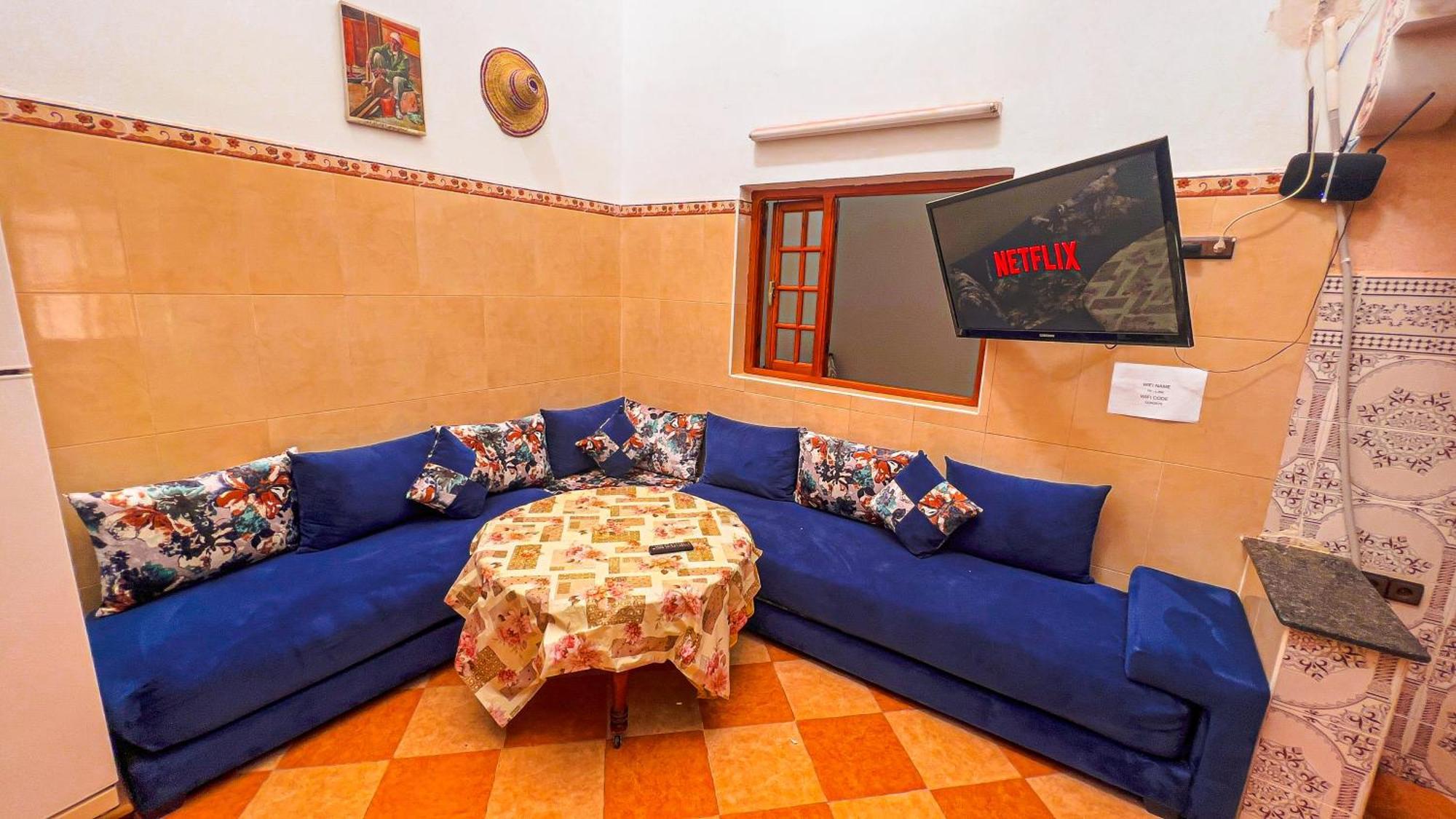 Dar Haut De Gamme Et A Un Prix Imaginaire Hostcom For Families Only Ucda Dış mekan fotoğraf