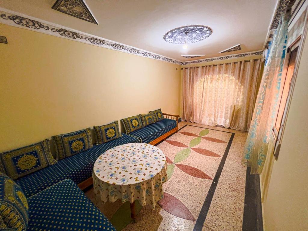 Dar Haut De Gamme Et A Un Prix Imaginaire Hostcom For Families Only Ucda Dış mekan fotoğraf